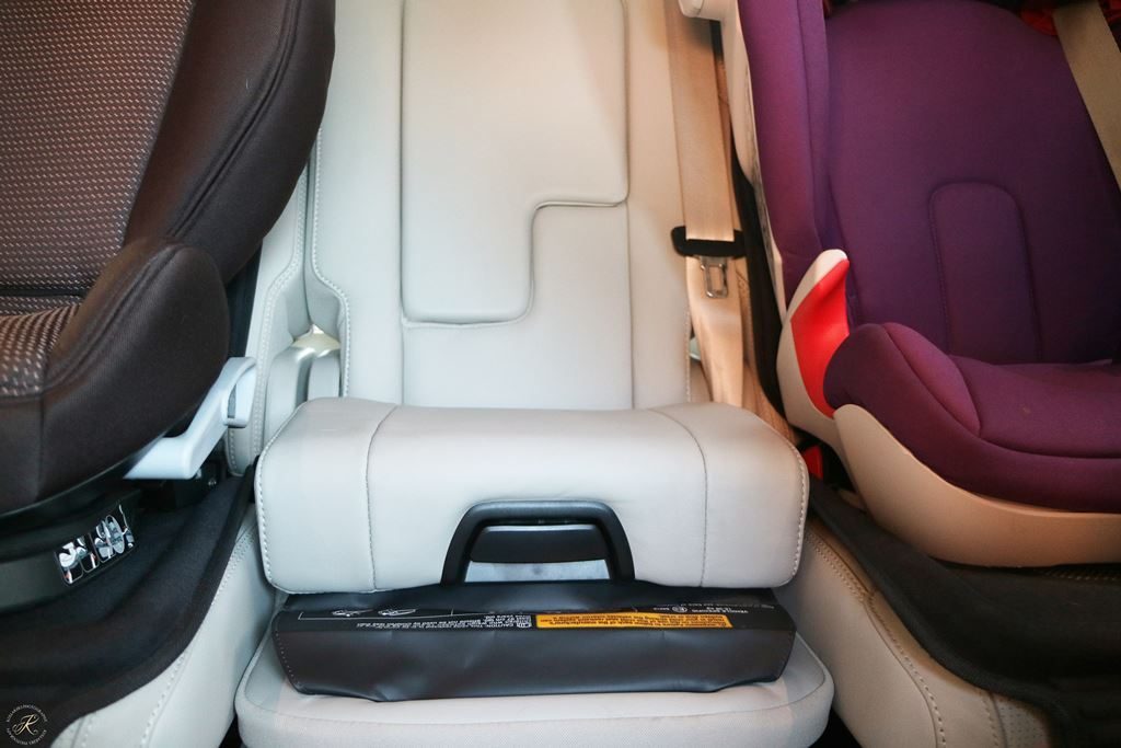 Kullakeks-Volvo-XC90-Testbericht-Familienautotest-Integrierter Kindersitz